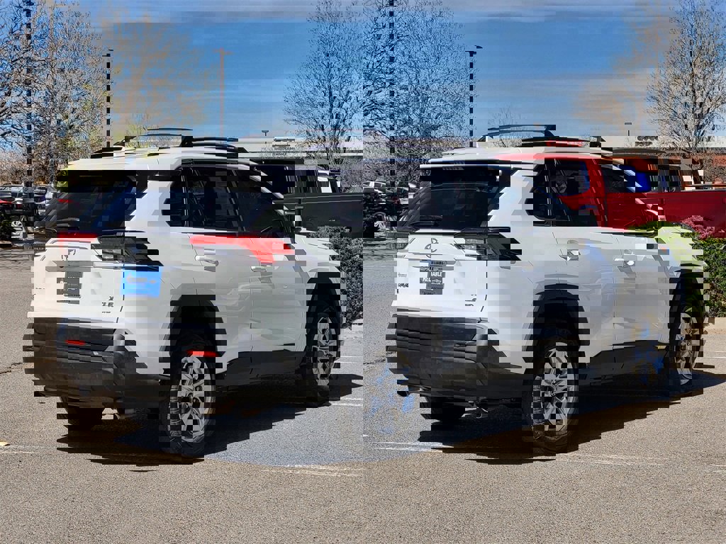 Used 2019 Toyota RAV4 XLE w/ All Weather Liner Package image 4