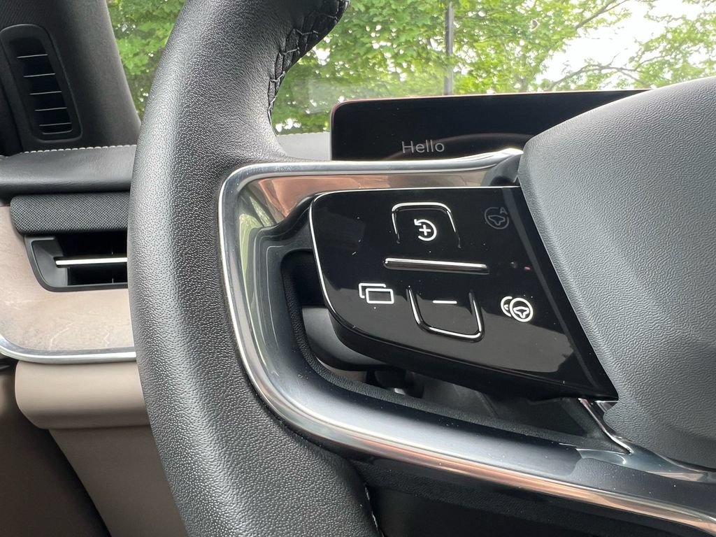 Certified 2025 Volvo EX90 Ultra AWD/4WD image 12