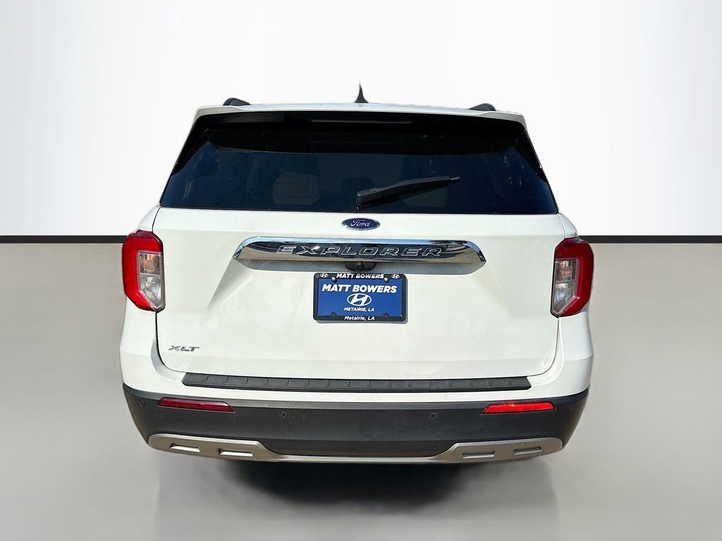 Used 2024 Ford Explorer XLT w/ Equipment Group 202A image 6