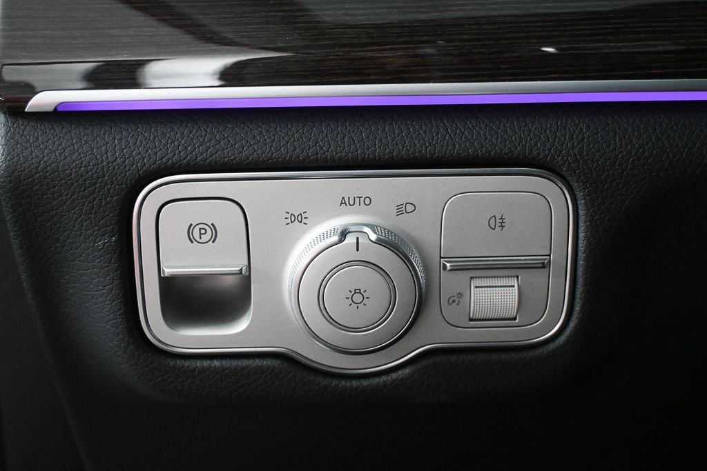 Certified 2024 Mercedes-Benz GLE 350 4MATIC image 9