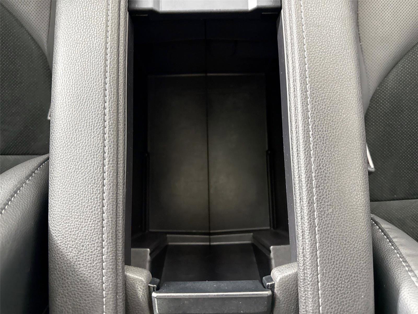 Used 2024 Toyota Grand Highlander AWD Hybrid image 18