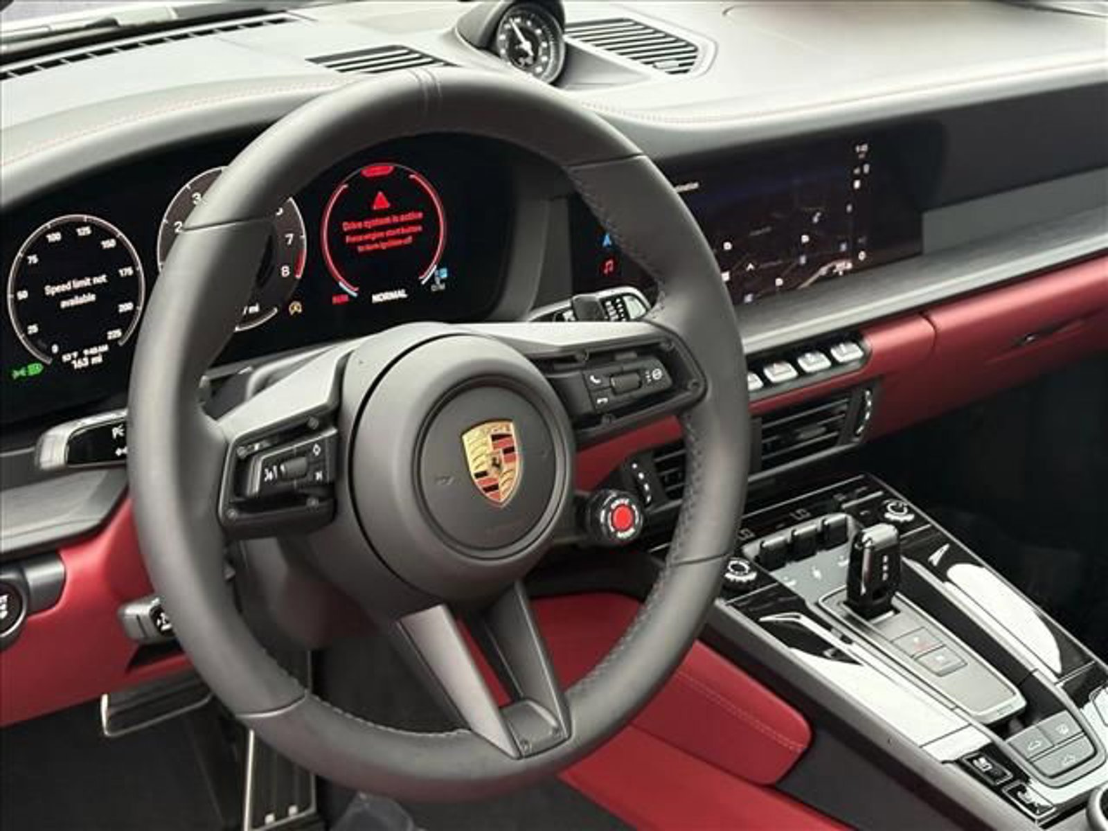 Certified 2025 Porsche 911 Carrera GTS image 4