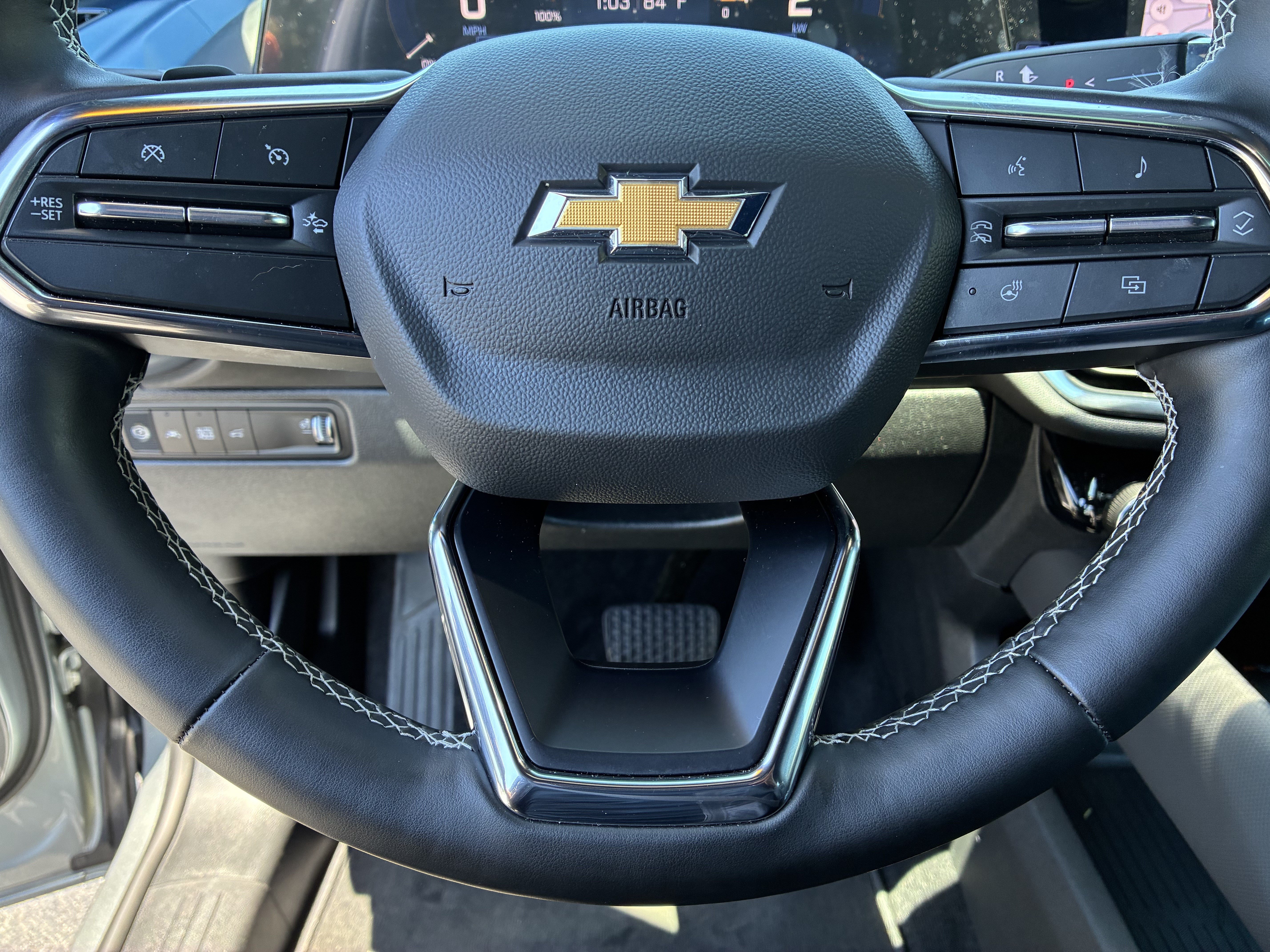 Used 2026 Chevrolet Equinox EV LT AWD/4WD image 27