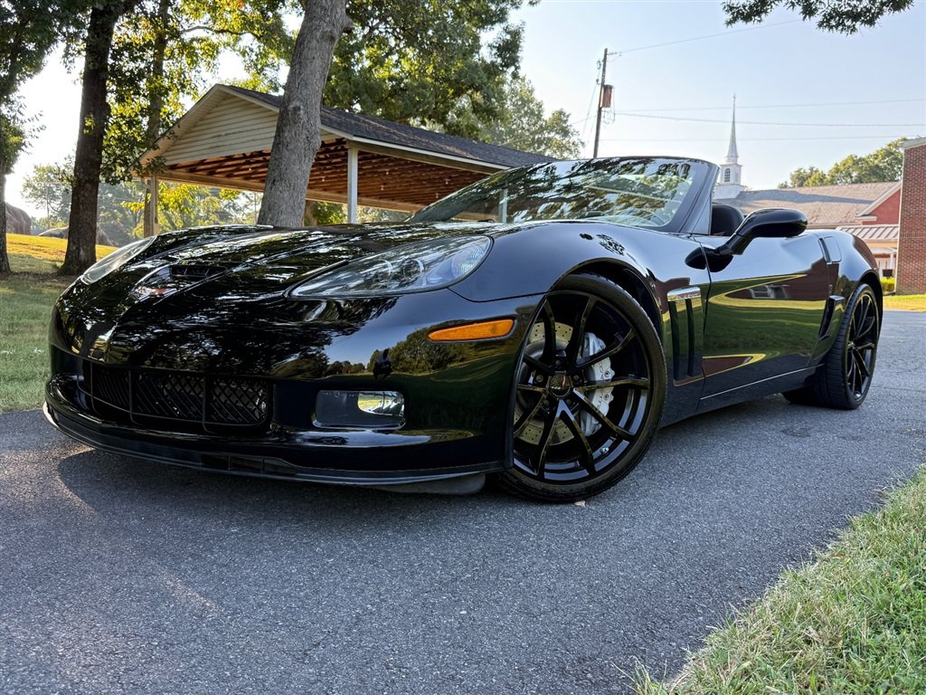 Used 2010 Chevrolet Corvette Grand Sport w/ Preferred Equipment Group RWD image 7