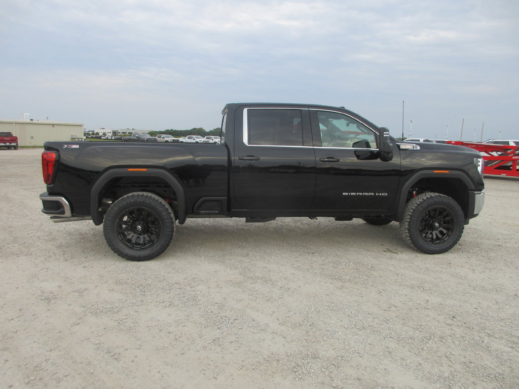 New 2026 GMC Sierra 2500 SLE w/ SLE Value Package; AWD/4WD image 3