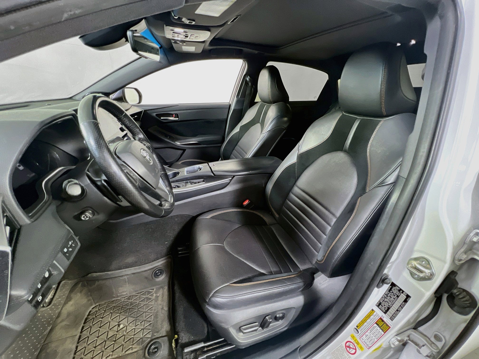 Used 2019 Toyota Avalon Touring w/ All Weather Liner Package FWD image 21