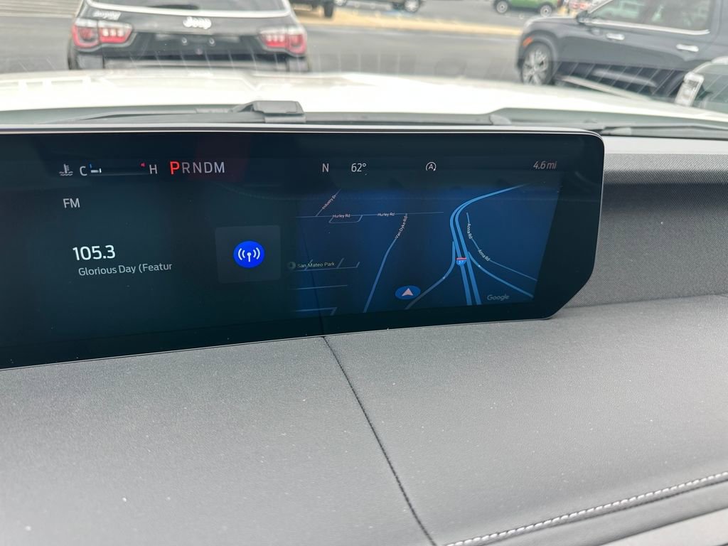 New 2025 Ford Expedition Max Platinum w/ Driver's Package image 11