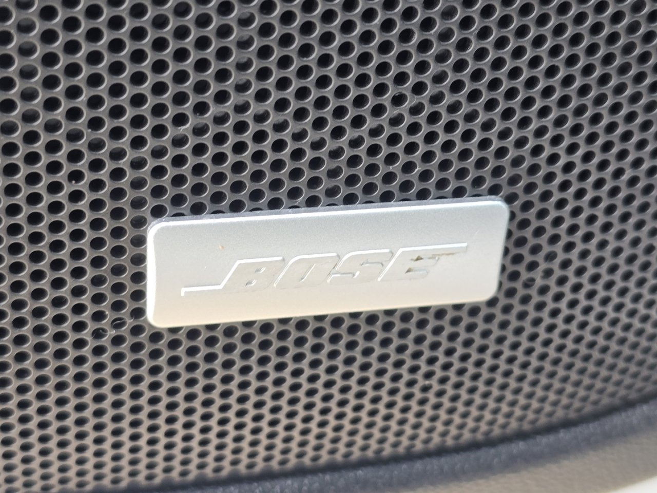 Used 2019 GMC Acadia SLT w/ LPO, Floor Liner Package image 11