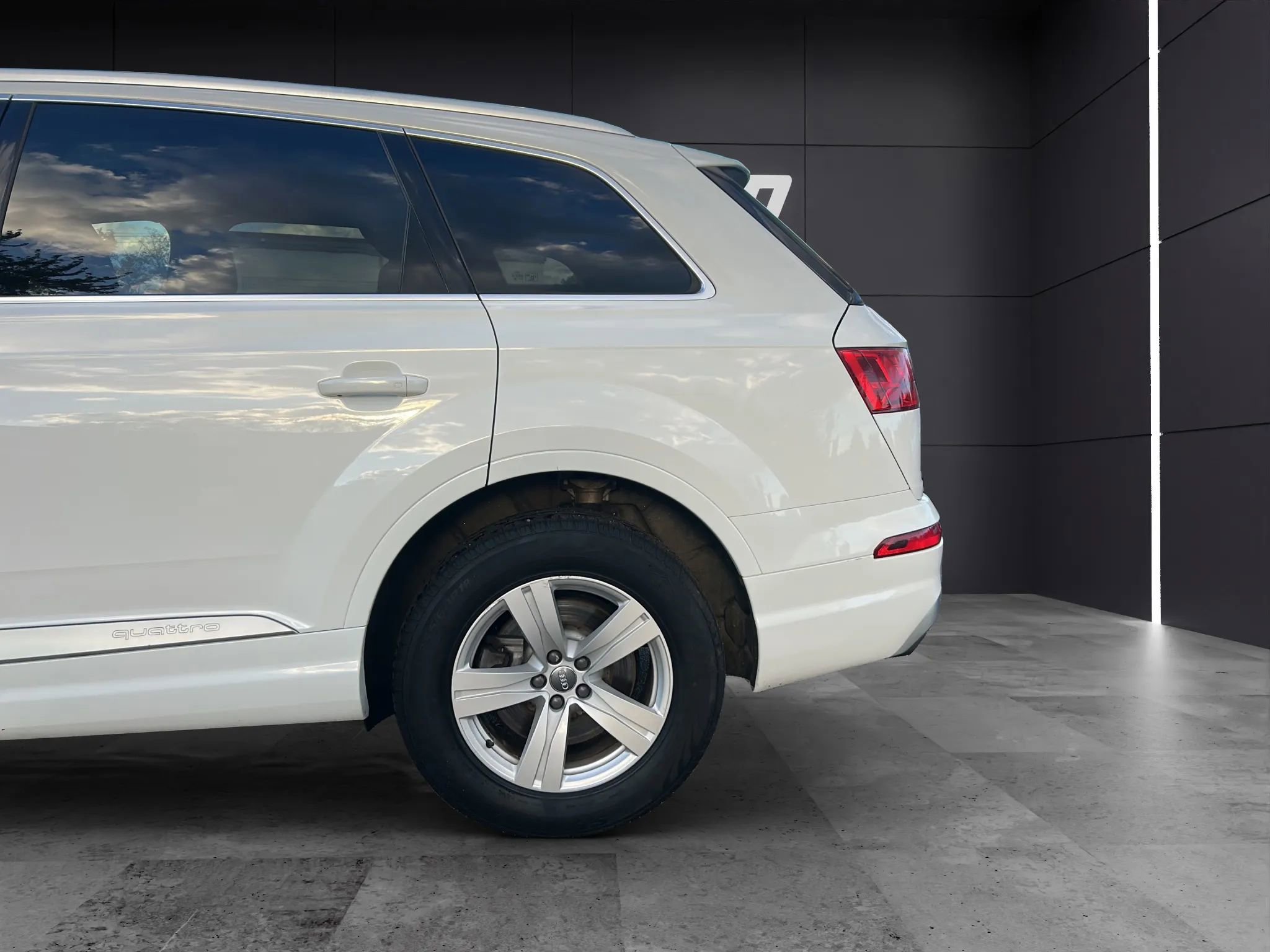 Used 2019 Audi Q7 2.0T Premium image 24