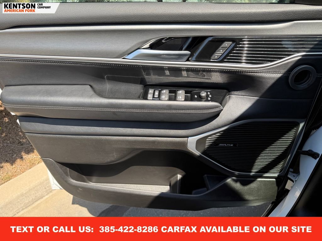 Used 2025 Jeep Wagoneer L Series III image 21