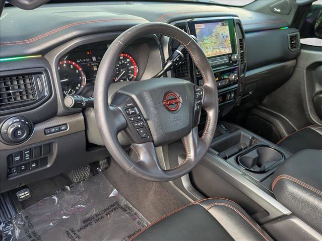 Used 2023 Nissan Titan PRO-4X w/ Pro-4x Convenience Package AWD/4WD image 8