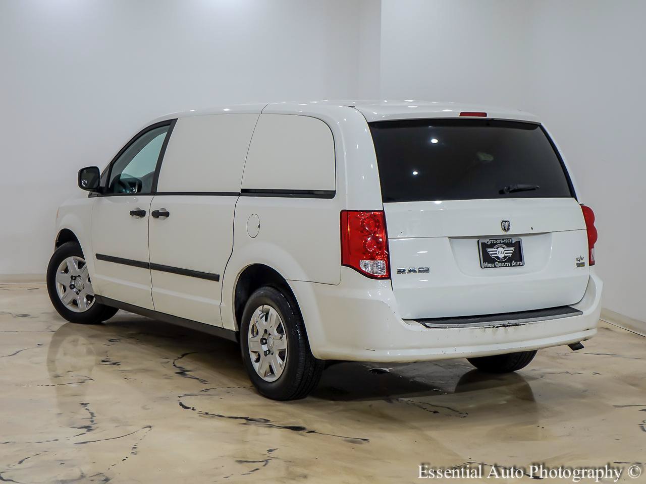 Used 2013 RAM C/V Tradesman FWD image 6