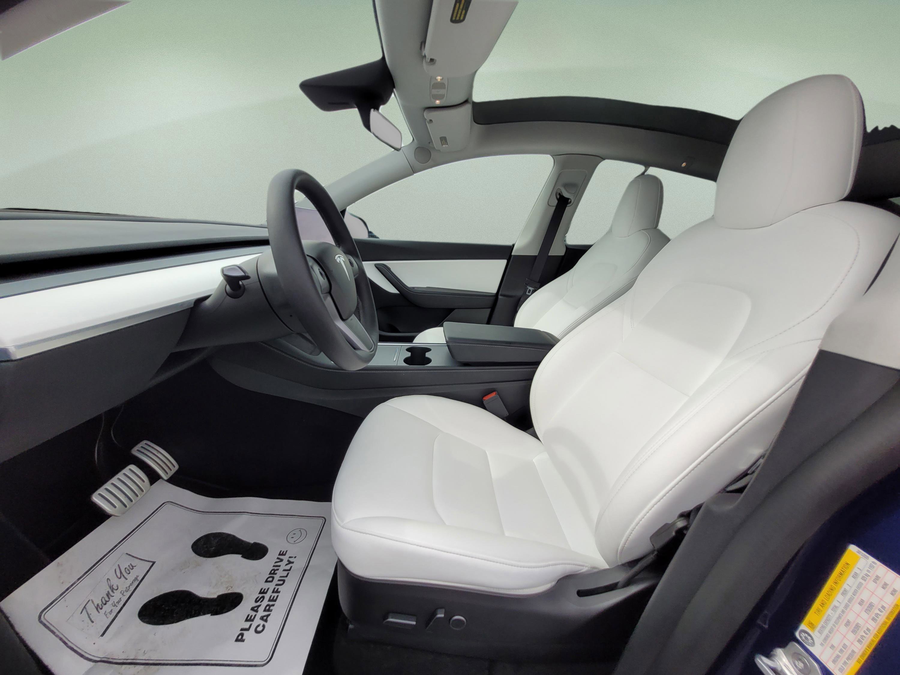 Used 2022 Tesla Model Y Performance image 24