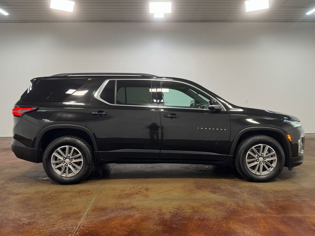 Used 2023 Chevrolet Traverse LT image 27