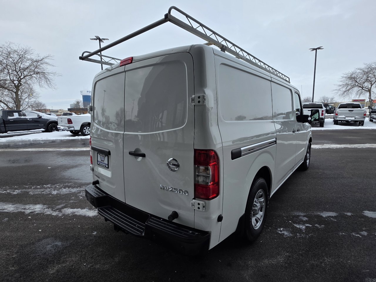 Used 2018 Nissan NV 2500 SV image 8