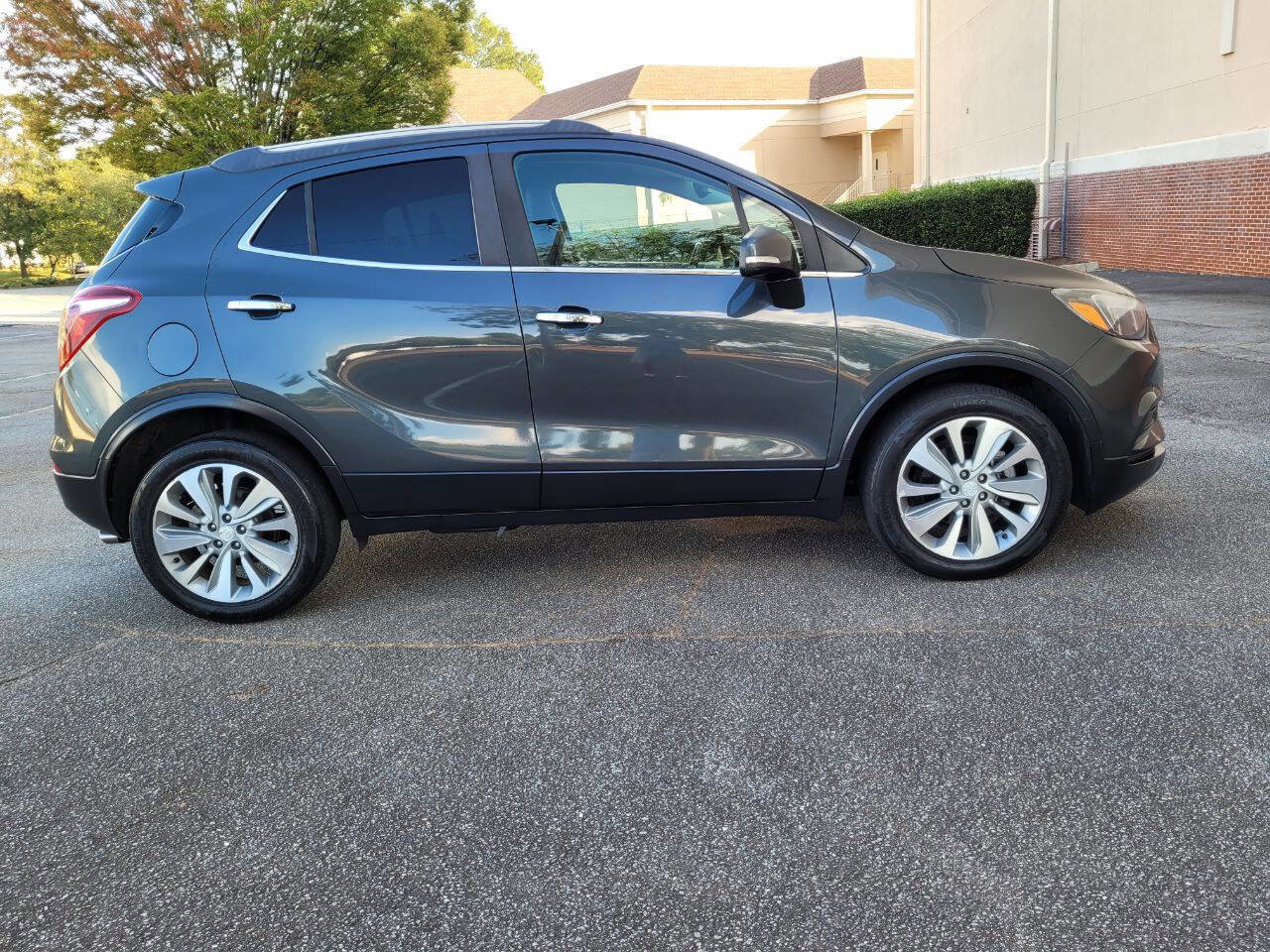 Used 2018 Buick Encore Preferred image 18