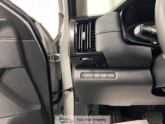 Used 2025 Nissan Pathfinder SV FWD image 30