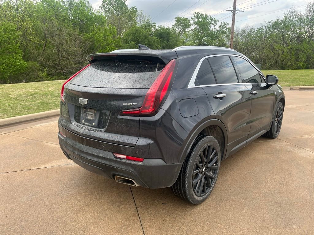 Used 2022 Cadillac XT4 Luxury w/ Cold Weather Package FWD image 5