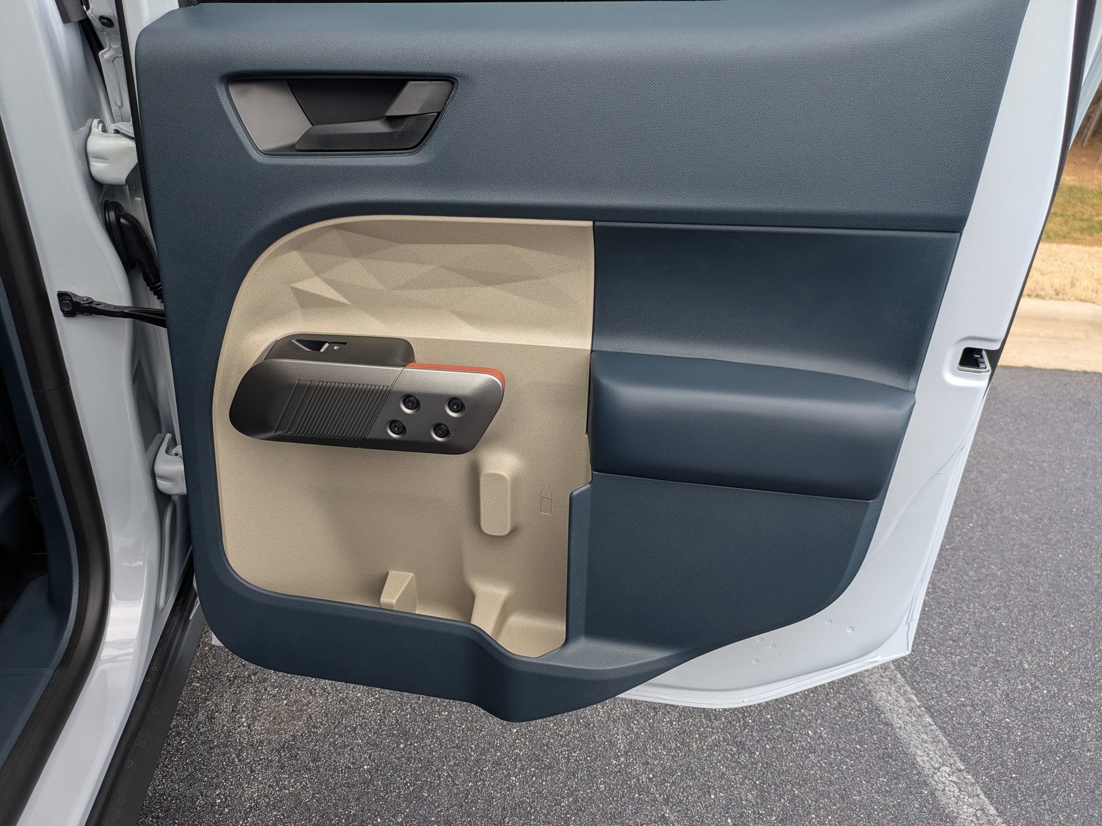 New 2026 Ford Maverick Lariat w/ 4K Tow Package image 32