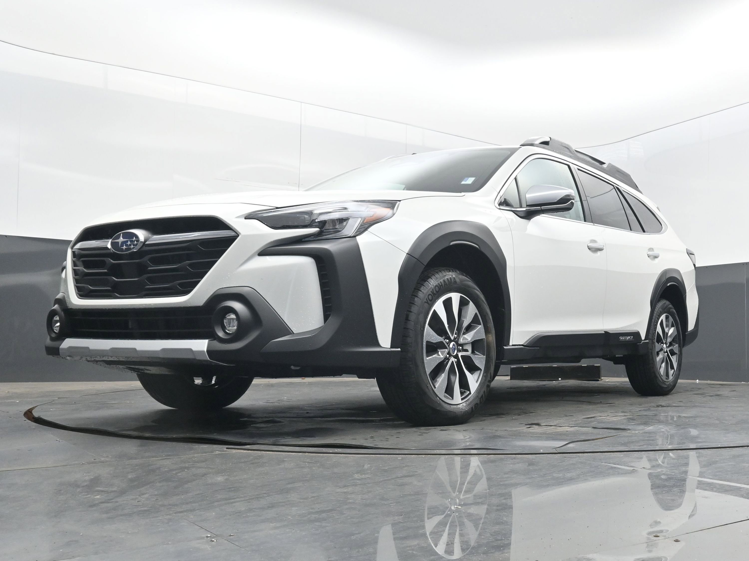 New 2025 Subaru Outback Touring XT image 25