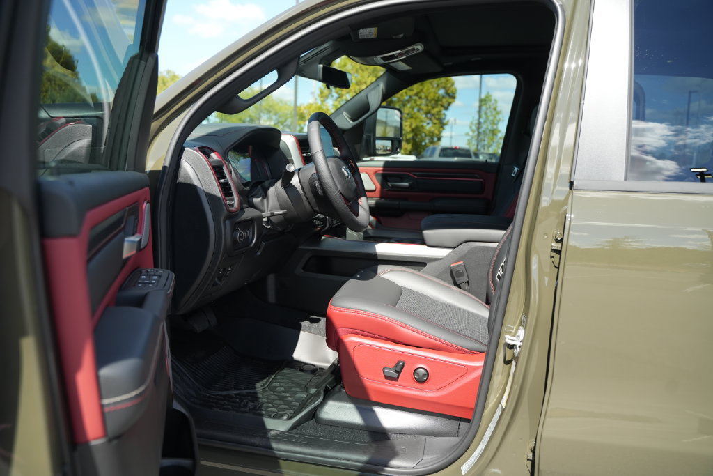 New 2027 RAM 1500 Rebel w/ Rebel Level 2 Equipment Group AWD/4WD image 12