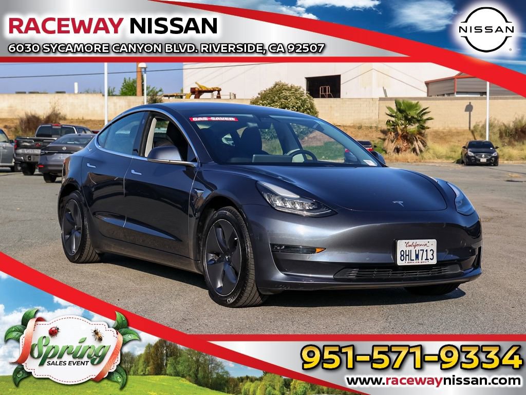 Used 2018 Tesla Model 3 Mid Range image 1