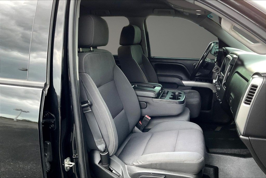 Used 2018 Chevrolet Silverado 1500 LT w/ All Star Edition AWD/4WD image 33