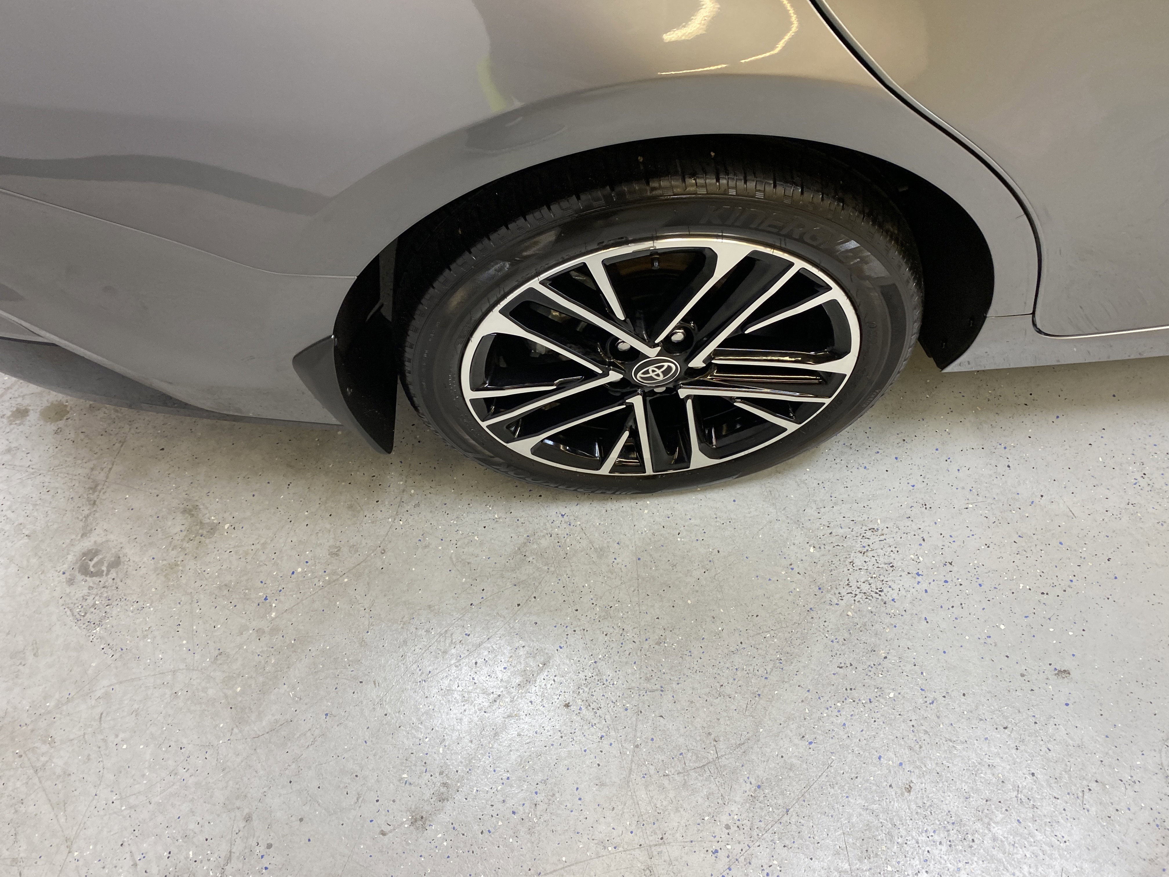 Used 2025 Toyota Camry XLE image 13