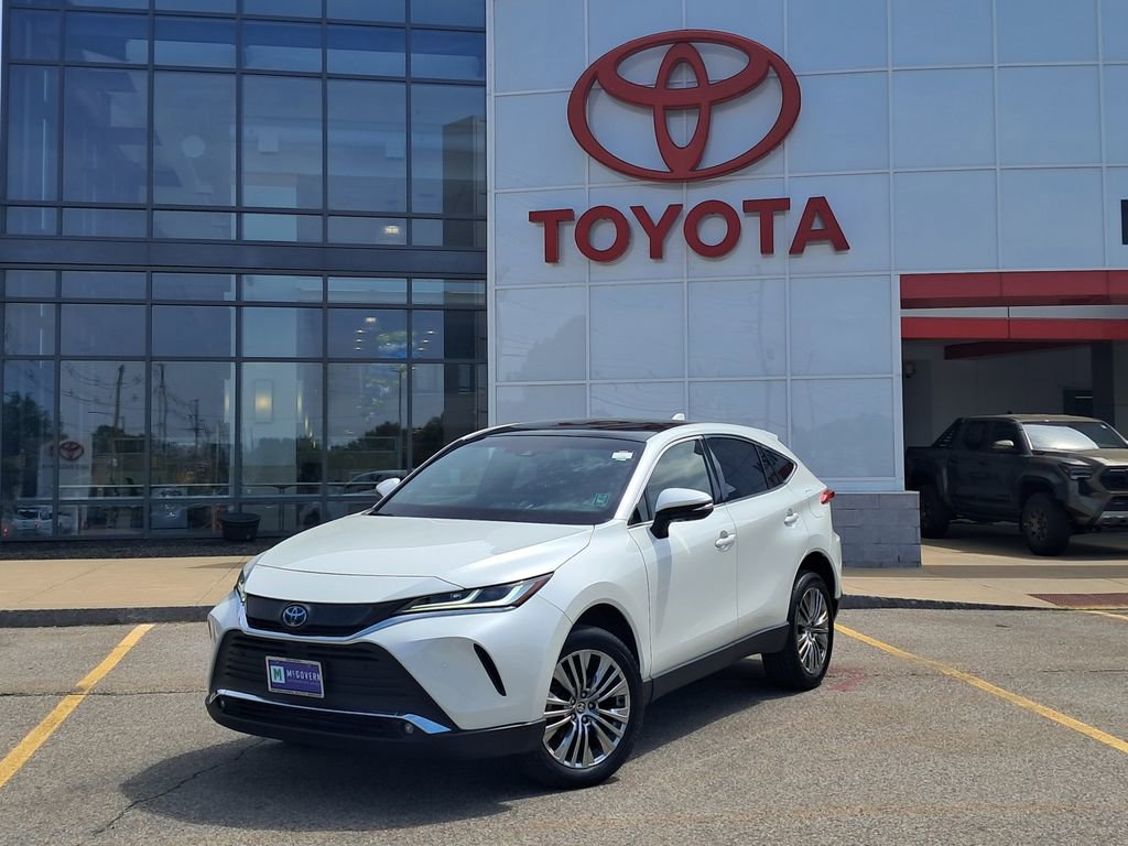 Used 2022 Toyota Venza