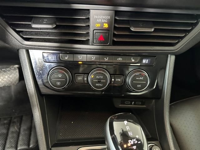 Used 2023 Volkswagen Jetta SE image 22