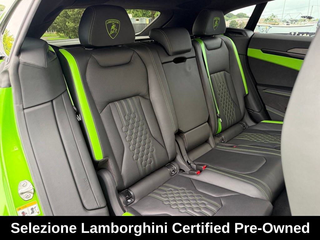 Used 2025 Lamborghini Urus SE AWD/4WD image 48