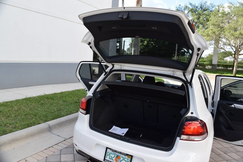 Used 2013 Volkswagen Golf TDI image 79