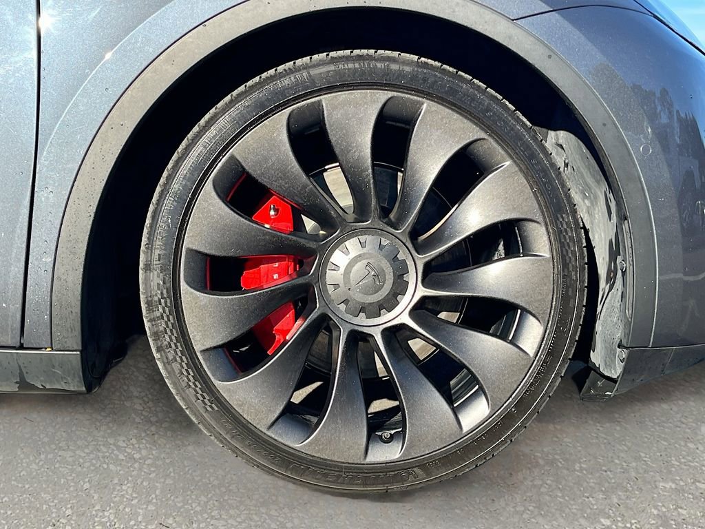 Used 2022 Tesla Model Y Performance image 28