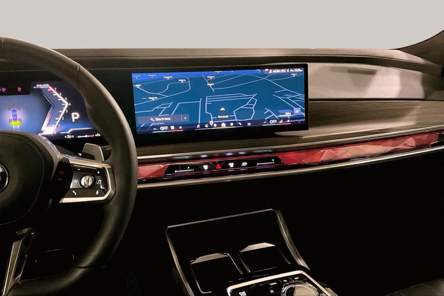 Used 2025 BMW 740i xDrive w/ Executive Package AWD/4WD image 6