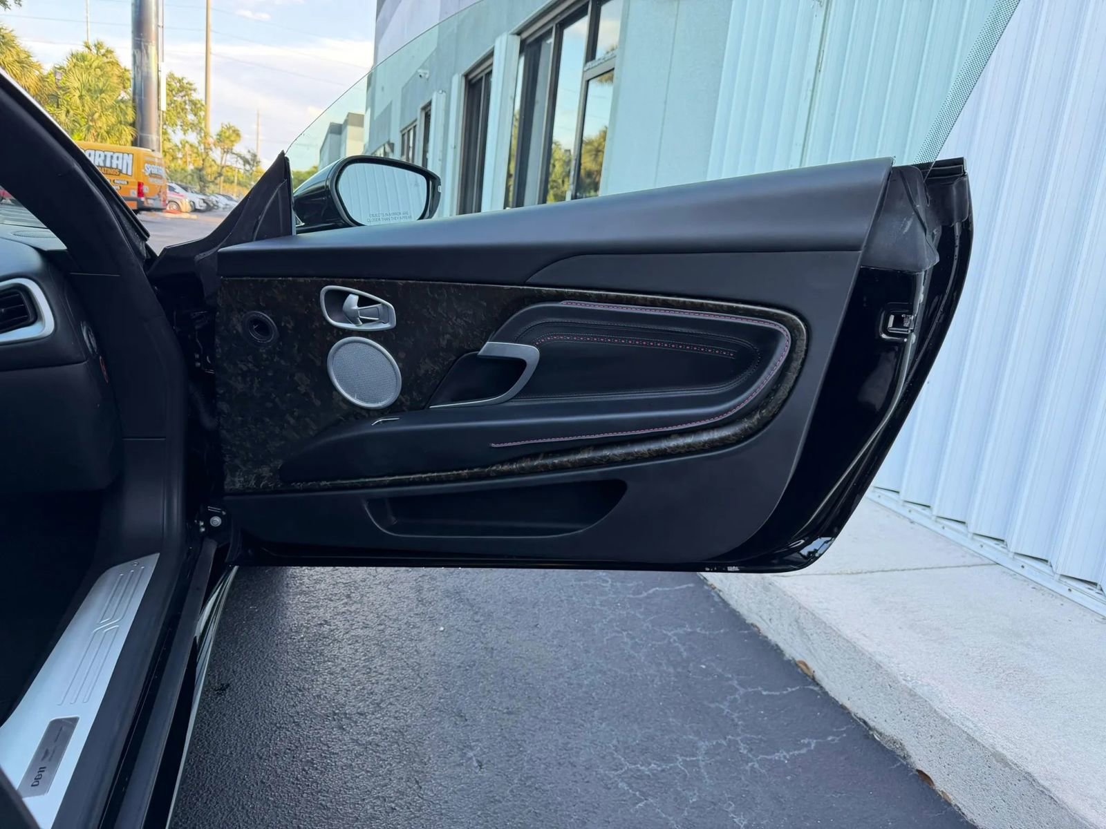 Used 2018 Aston Martin DB11 V12 RWD image 20