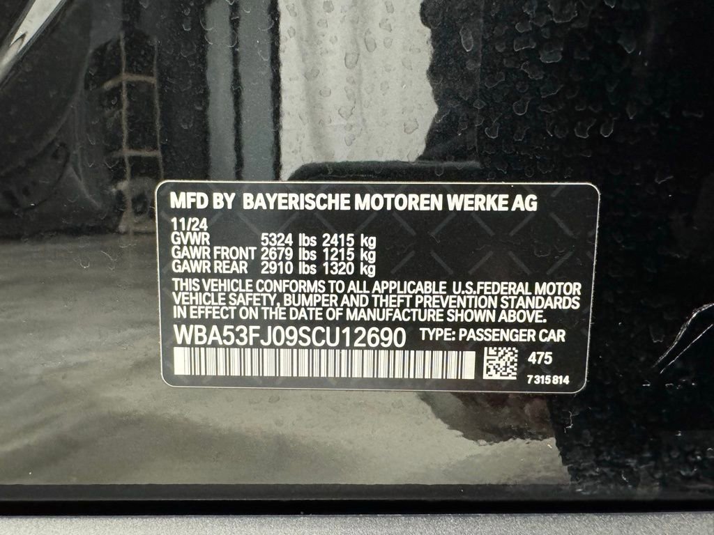 Certified 2025 BMW 530i xDrive w/ Premium Package image 31