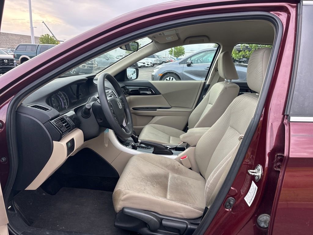 Used 2016 Honda Accord LX image 13