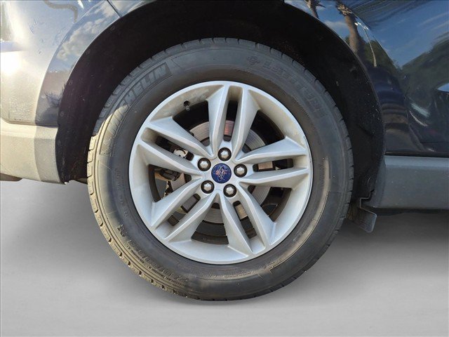 Used 2016 Ford Edge SEL w/ Equipment Group 201A FWD image 22