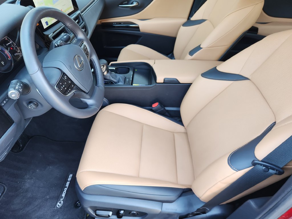Certified 2025 Lexus ES 350 w/ Premium Package FWD image 13