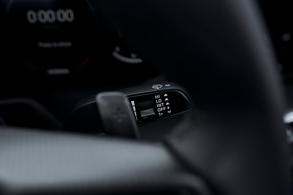 Used 2025 Porsche 911 Turbo S w/ 911 Turbo Sportdesign Package image 47