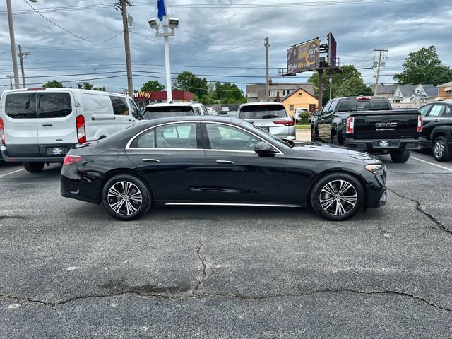 Used 2024 Mercedes-Benz E 350 4MATIC Sedan image 11