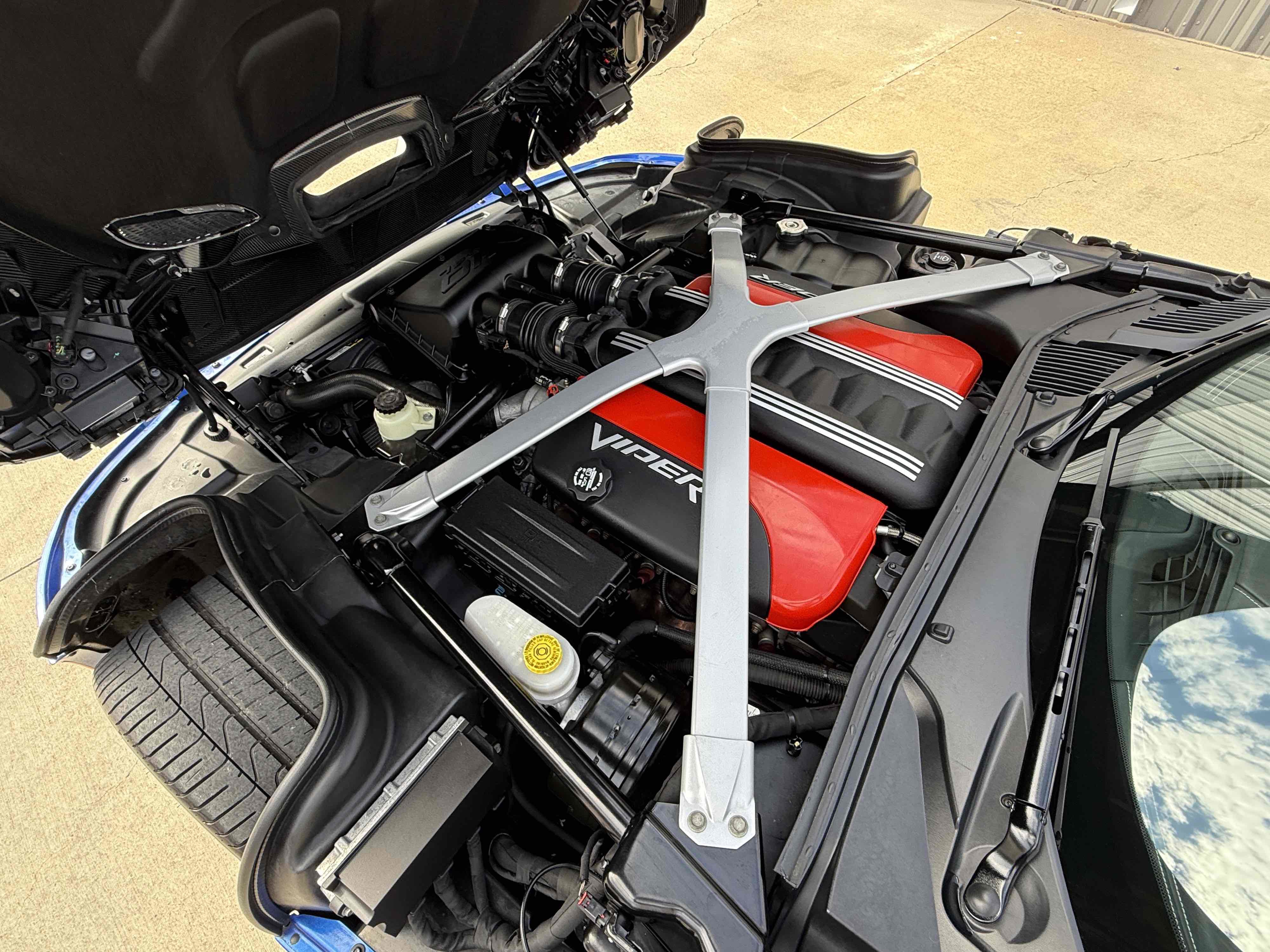 Used 2013 SRT Viper GTS w/ GTS Laguna Interior Pkg image 4