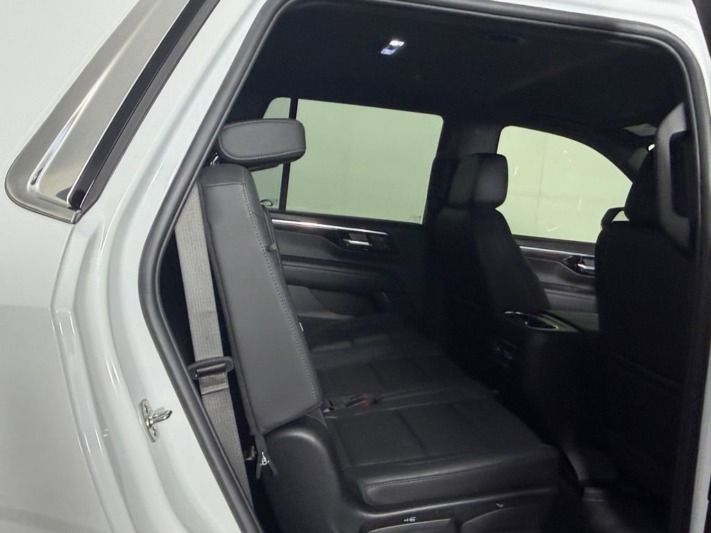 Used 2025 Chevrolet Tahoe LT image 31