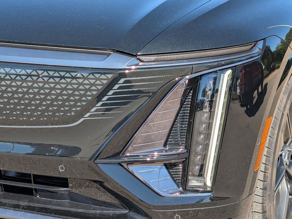 Certified 2024 Cadillac Lyriq Sport AWD/4WD image 11