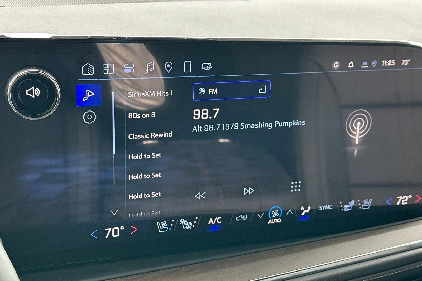 New 2025 Chevrolet Suburban High Country image 23