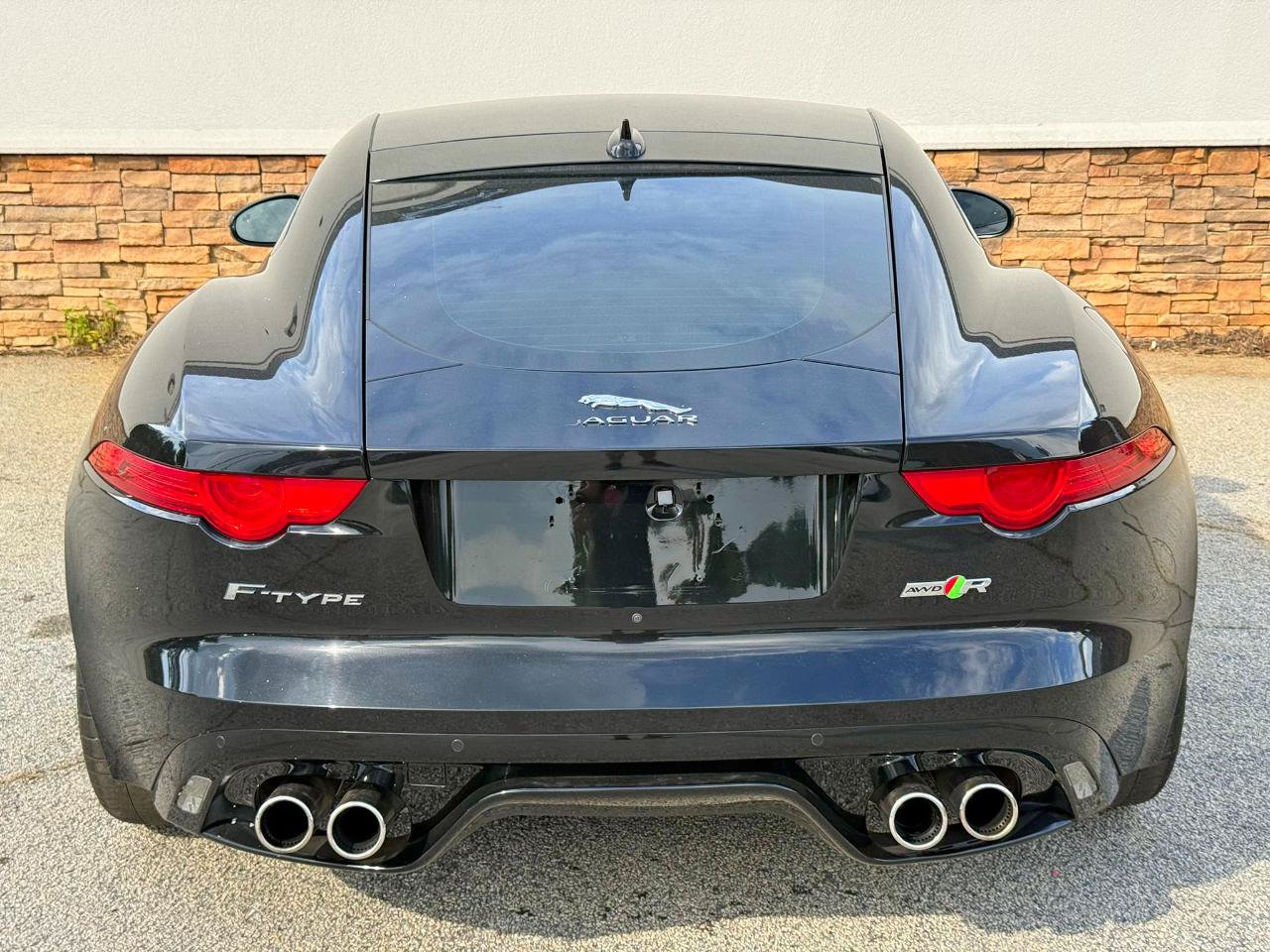 Used 2016 Jaguar F-TYPE R AWD/4WD image 8