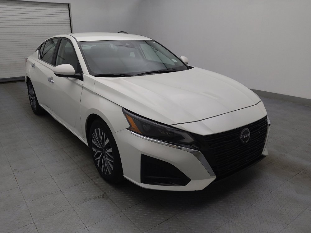 Used 2023 Nissan Altima 2.5 SV image 13