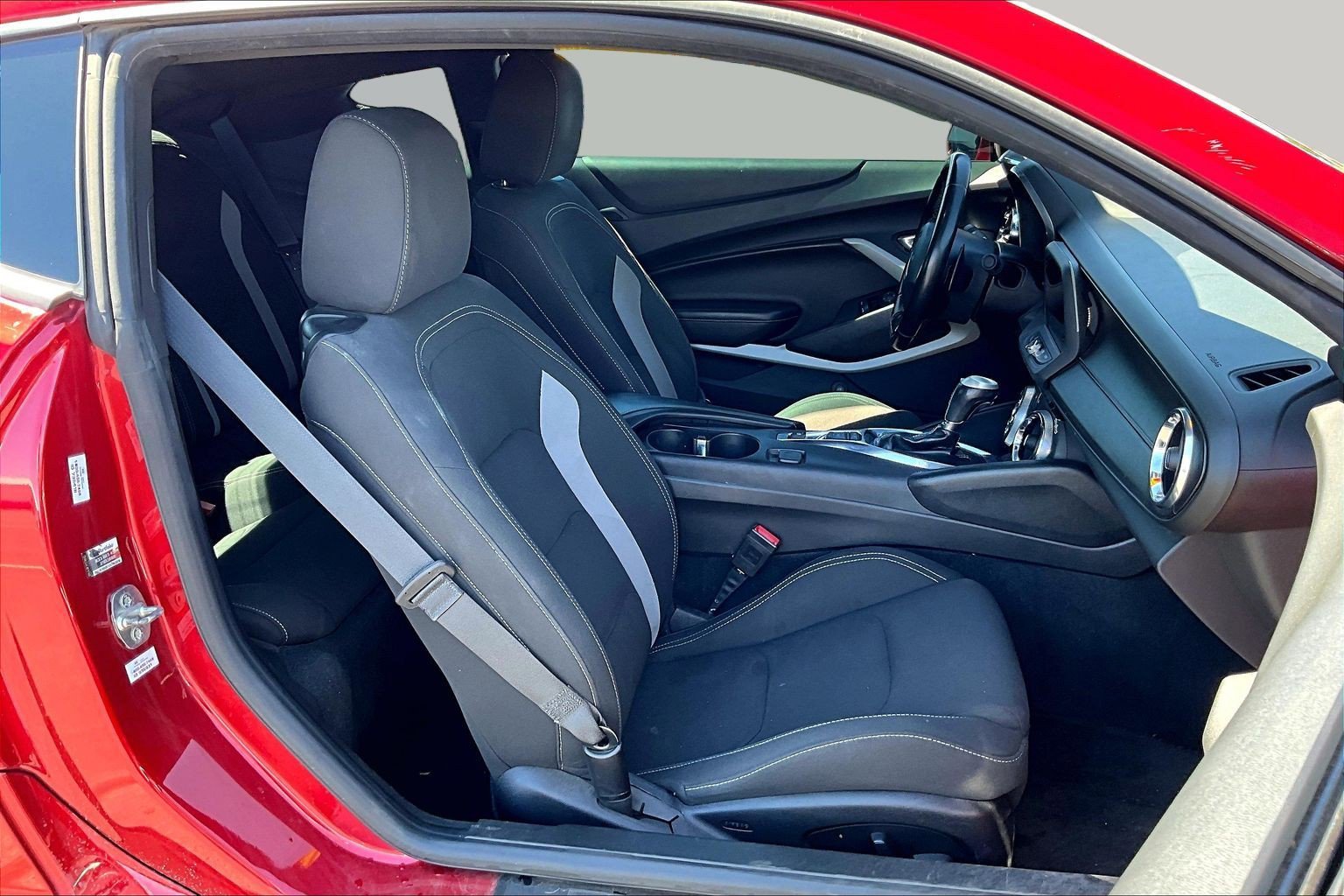 Used 2019 Chevrolet Camaro LT w/ RS Package RWD image 7