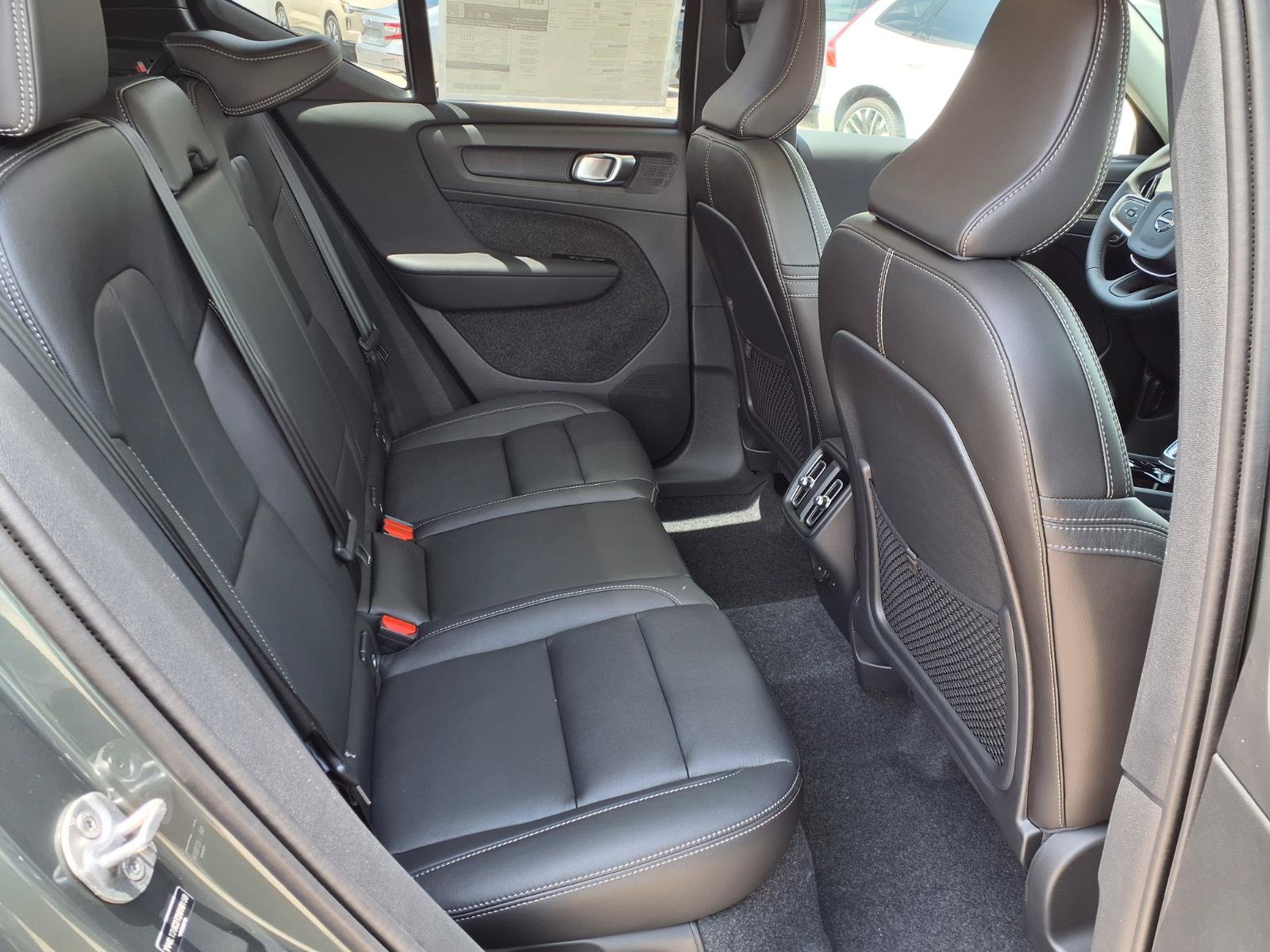 New 2026 Volvo XC40 B5 Plus w/ Climate Package AWD/4WD image 10