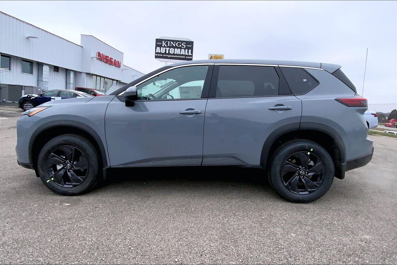 New 2026 Nissan Rogue SV AWD/4WD image 25